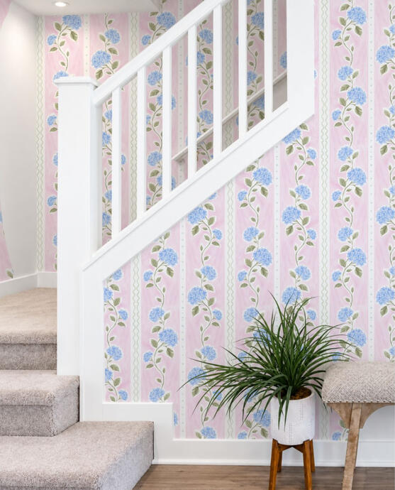 Ft. Hydrangea Striped in Staircase Wall Wall